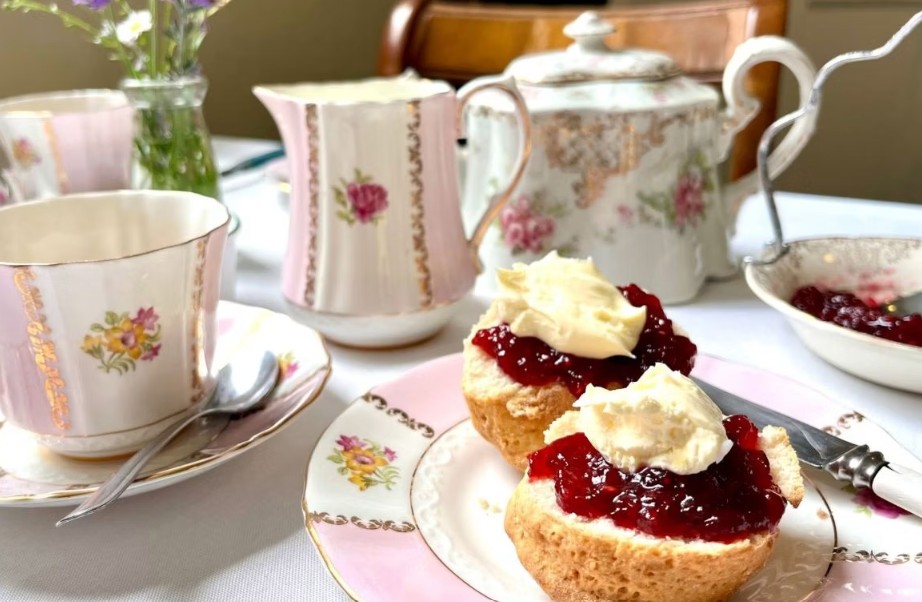 Chiddingstone Castle Cream Tea